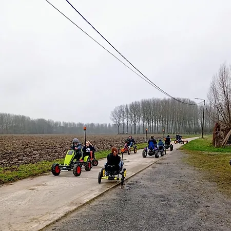 De Smishoeve Met Kinderpret, Dieren En Wellness